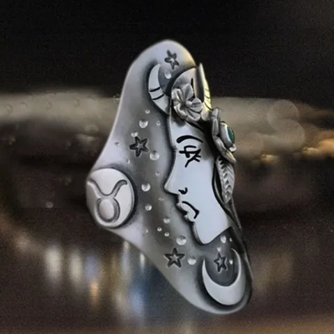 Vintage Antik-Silber Göttinnen-Profil Ring Mit Künstlicher Türkis Mond Stern Breites Band Boho-Stil Ethnisch Schmuck Geschenk Für Damen
