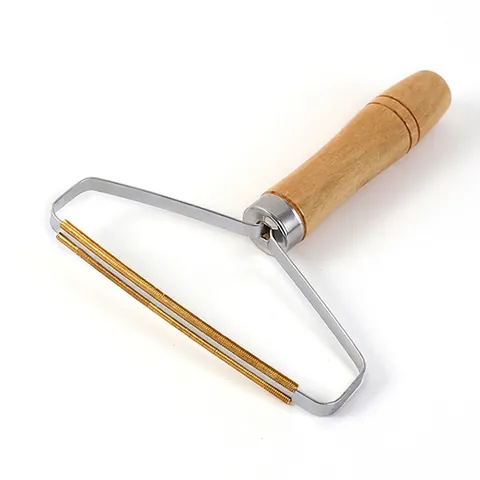 Quita Pelusas Manual con Mango de Madera Afeitadora de Ropa con Cuchilla de Cobre Marco de Acero Inoxidable Portátil para Abrigo