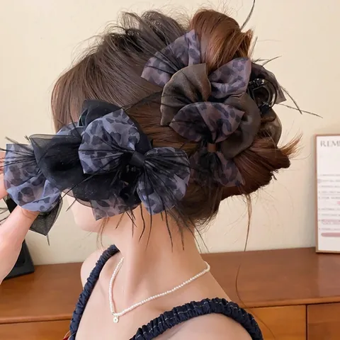 Leopard Print Fabric Bow Hair Claw Clip With Feather Decor Elegant Shark Clip Hair Accessories For Women Niche Design