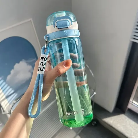 Botella de Agua de Policabonato Degradado Minimalista Moderna Con Pajita Correa de Transporte Vaso Deportivo a Prueba de Fugas Uso Diario al Aire Libre