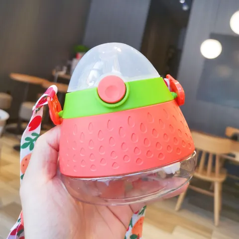 Gobelet à Paille pour Enfants en Forme de Fruit Mignon Avec Bandoulière Portable Gourde Tritan Anti Fuite pour Enfants École Quotidien