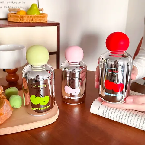 Mignonne Bouteille d'Eau en Verre Miroir Motif Cerise Avec Couvercle Boule en Verre Borosilicaté Résistant à la Chaleur Tasse Portable pour Femmes