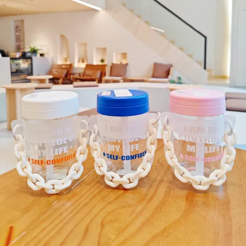 Gobelet à Paille en Verre Borosilicaté Style Ins Avec Poignée Portable en Chaîne Plastique Lettrage Motivateur Bouteille d'Eau pour Bureau École Femme