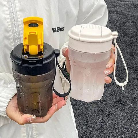 Modern Simple Plastic Coffee Cup With Straw And Carry Rope Portable Leak-proof Water Bottle For Sports Office Adults Daily Gift