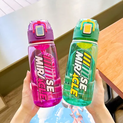 Sportliche Plastik Wasserflasche Mit Trinkhalm Deckel Teefilter Tragbarer Gurt Für Outdoor Studenten Langlebiger Trinkbecher