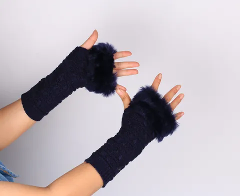 Dames Winter Warme Vingerloze Handschoenen Kabelbreisel Imitatiebont Manchet Armwarmers Vlindermateriaal Acryl Handschoenen