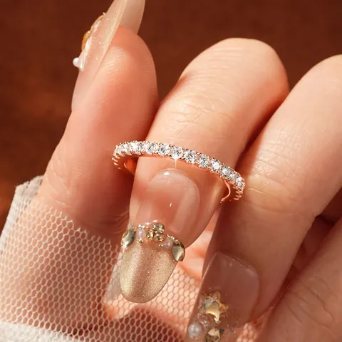 Luxus Moissanit Eternity Band Ring Für Damen 14K Vergoldetes Kupfer Full Star Pave Stapelbarer Ring Hochzeit Party Schmuck