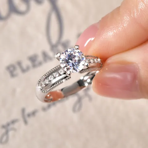 Luxuriöser Geometrischer 14K Vergoldeter Vier-Krappen Zirkonia Ring Exquisites Kupfer Eingelegter Fingerring Schmuck Für Damen