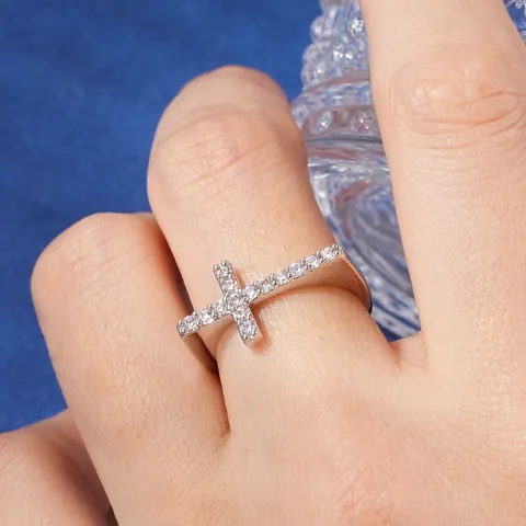 Minimalist Copper Zirconia Cross Ring For Women Dainty Sparkling Gold Silver Plated Finger Ring Fashion Jewelry Gift
