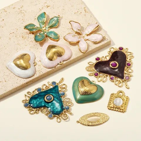 French Retro Stainless Steel Enamel Cat Eye Pendant Only For DIY Jewelry Making Floral Heart Pattern Artificial Pearl Decor Gold Tone Pendants Without Chain Women Jewelry Accessory