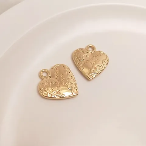 Vintage 14K Gold Filled Heart Pendant Embossed Made With Love Copper Charm For DIY Jewelry Making Necklaces Bracelets Finding