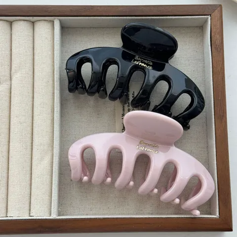Korean Style Dragon Bone Hair Claw Clip For Women Large Geometric shark Clip Plastic Hair Clamp Minimalist Hair Accessories