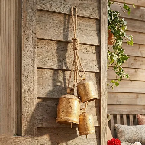 Vintage Christmas Metal Cow Bells Hanging Decor Rustic Shabby Iron Bells With Jute Rope For Outdoor Garden Holiday Home Decoration
