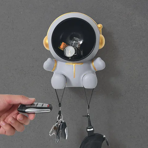 Astronaut Wall Mounted Storage Rack Creative Spaceman Key Holder Entrance Home Decor Hook Multi-Functional Vinyl Ornament Organizer