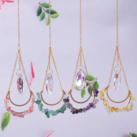 Attrape-Soleil Lune en Cristal Ornement Suspendu Avec Pierre Naturelle Pendentif Croissant de Lune en Alliage Doré Décoration en Cristal Bohème pour Maison Salon Chambre