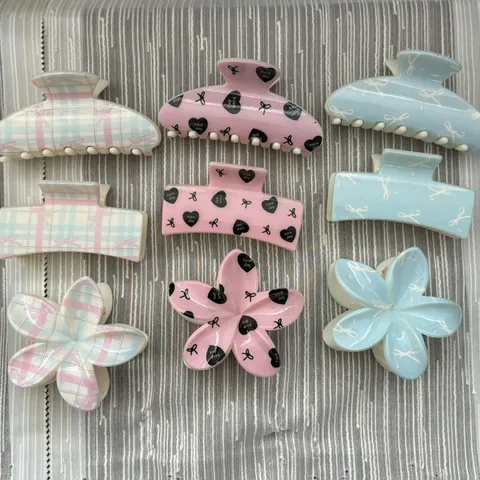 Sweet Macaron Colors Hair Claws For Women Valentine UV Printed Square Arc-Shaped Flower Shark Clips Bow Heart Pattern Hair Accessories
