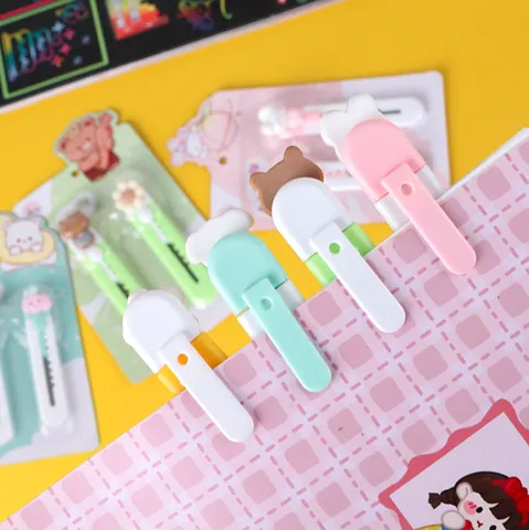 Cartoon Süßes Mini Cuttermesser Tragbarer Paketöffner Ausziehbarer Papierschneider Kunstmesser Für Handkonto Büro Schule Handwerkzeug