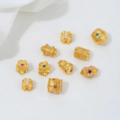 24K Vergulde Messing Zirconia Tussenkralen Vlinder Bloem Fleskalebas Vorm Cilinder Vat Kralen Voor Handgemaakte DIY Sieraden Maken Accessoires