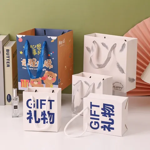 Creative Cartoon Gift Bag Minimalist Portable Paper Bag For Birthday Party Children Handheld Gifting Wrap Bag Ribbons Handle