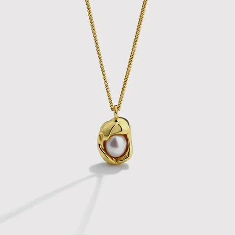 Irregular Fluid Metal Artificial Pearl Pendant Necklace For Women Vintage Style Gold Silver Plated Copper Clavicle Chain Jewelry