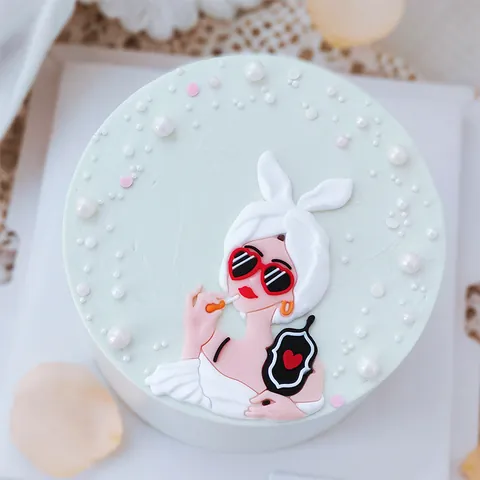 Regina Occhiali da Sole Dea Cake Topper Figurina Ragazza alla Moda Per Festa di Compleanno Decorazione da Forno Ornamento in Colla Morbida
