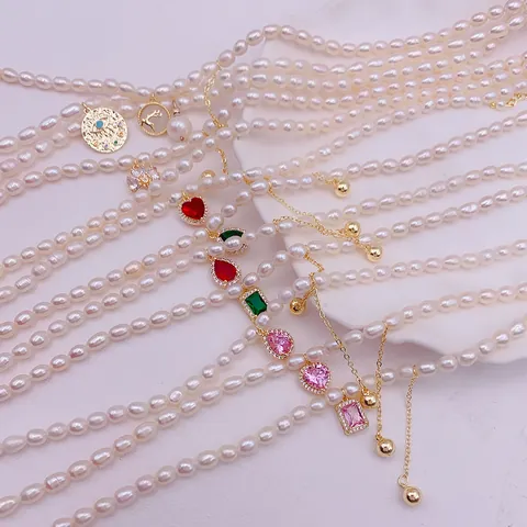 Collier en Perles d'Eau Douce Mode Coréenne Haut de Gamme Zirconia Strass Chaîne de Clavicule Élégant Bijoux Gland Cadeau Femme