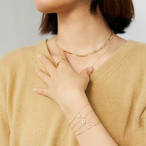 Fashion Copper Gold Plated Rhinestone Initial Letter A-Z Bracelet For Women Minimalist Personalized Alphabet Pendant Jewelry Elegant Thin Chain Bracelet