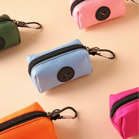Distributeur de Sacs à Déjections Portable pour Animaux Support de Sac à Caca Chien Avec Mousqueton PVC Accessoires de Rangement Extérieur