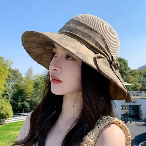 Chapeau de Soleil en Paille à Large Bord pour Femme Avec Nœud Élégant Chapeau de Plage de Vacances d'Été Style Chapeau Bob de Protection Solaire