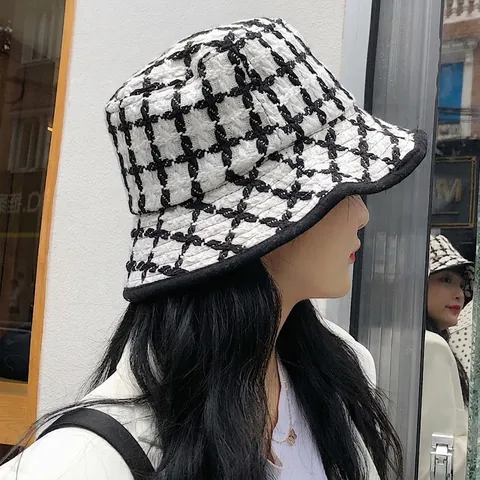 Retro Korean Style Checkered Bucket Hat Women Autumn Winter Warm Polyester Knitted Basin Hat Black White Fisherman Hat