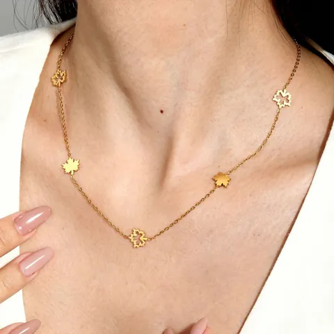 Minimalist Stainless Steel Maple Leaf Pendant Necklace For Women Gold Plated Hollow Solid Leaves Adjustable Chain Jewelry