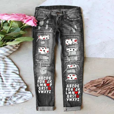 Damen Mode Zerrissene Denim Jeans Bedruckte Herz Leopard Flicken Gerades Bein Mittlere Taille Streetwear Lange Hose