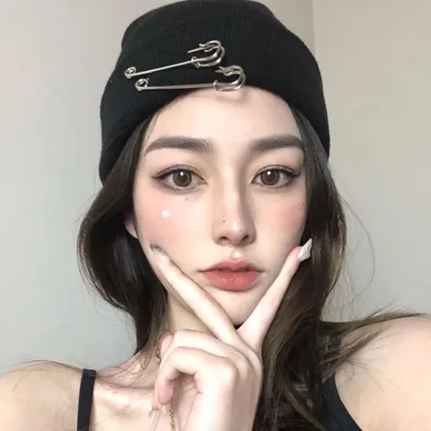 Berretto in Maglia di Acrilico Con Spilla in Metallo Anello Hip Hop Streetwear Moda Coreana Distressed Cappello Invernale Caldo Per Uomo Donna Coppia