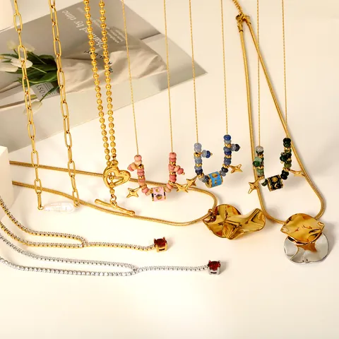 Collier Clavicule en Acier Inoxydable pour Femmes Design de Niche Cœur Fermoir OT Perle Baroque Disque Irrégulier Étoile à Quatre Branches Soleil Lune Perle Abaque Collier en Y Avec Strass Rouge Or Argent Bijoux de Mode