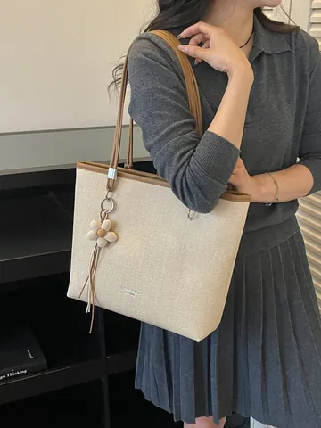 Women Large Capacity Tote Bag Summer PU Leather Commuter Shoulder Bag With Flower Pendant Casual Travel Top Handle Shopper Bag