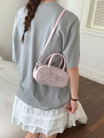 Nischendesign Süße Blumen Bowling Tasche Für Damen Schleife Herz Anhänger Handtasche PU Leder Kleine Umhängetasche Mädchenhaft Stil