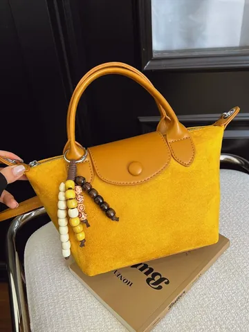Sac à Main Dumpling en Cuir PU à Texture Daim pour Femmes Sac à Bandoulière Commuter Haut de Gamme Avec Charme de Perles Sangle Réglable Sacoche Mode Polyvalente