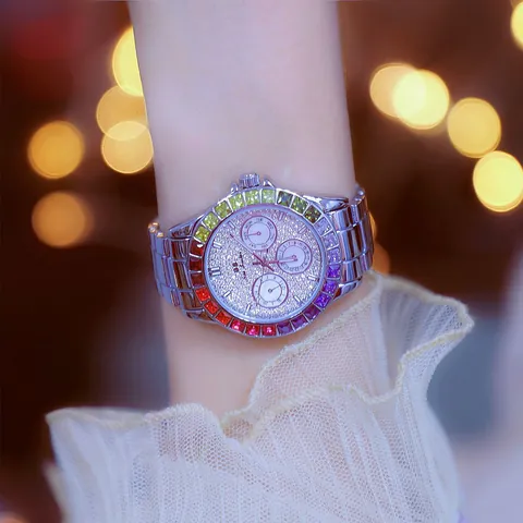 Luxus Damen Quarzuhr Regenbogen Gradient Lünette Volle Strass Zifferblatt Legierung Armband Mode Wasserdicht Armbanduhr Drei Augen Design