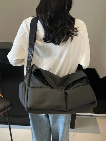 Korean Style Large Capacity Multi Pocket Crossbody Sport Bag For Men Women Travel Fitness Yoga Gym Handbag Nylon Shoulder Bag