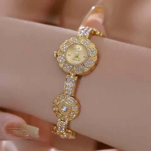 Luxury Women Flower Bracelet Watch Rhinestone Inlaid Alloy Vintage Quartz Wristwatch Fashion Elegant Jewelry Timepiece For Lady