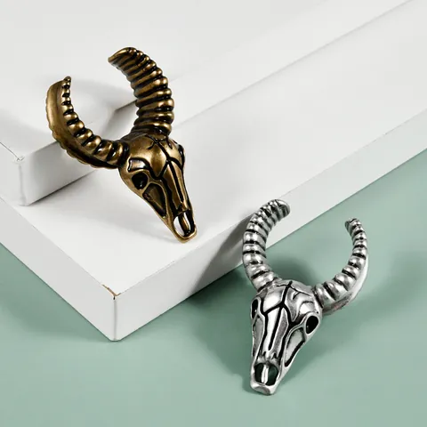 Poids d'Oreille en Cuivre Vintage Forme de Crâne de Bélier Punk Gothique Argent Or Bijoux de Piercing Unisexe Cadeau