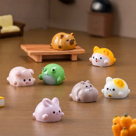 Kawaii Animal Miniature Figurines Resin Spherical Pig Cat Frog Capybara Dollhouse DIY Decor Desktop Ornament Charming Gift