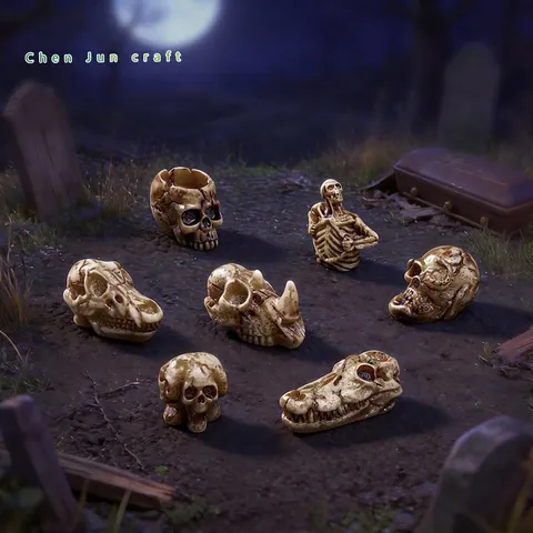 Mini Resin Animal Skull Skeleton Figurines Damaged Bone Models DIY Micro Landscape Decoration Halloween Props Horror Desk Ornaments