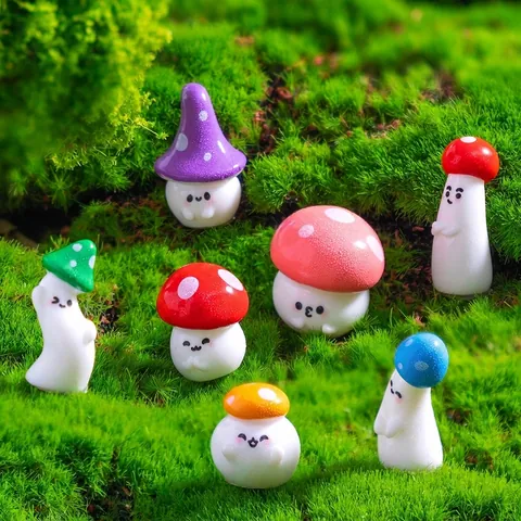 Mini Harz Pilz Figuren Süße Cartoon Ausdrücke Mikro Landschaft Gartenarbeit Zubehör DIY Handwerk Home Dekor Ornamente