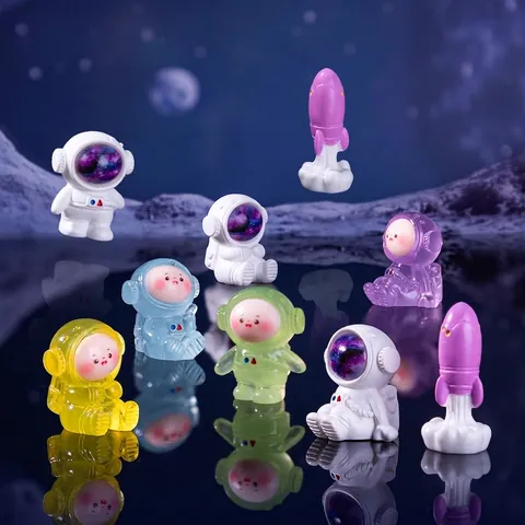 Luminous Astronaut Rocket Figurine Mini Space Theme Resin Ornament For DIY Micro Landscape Desktop Home Decor Gift