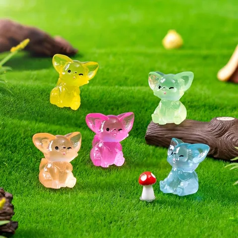 Luminous Mini Fennec Fox Figurine Glow In The Dark Resin Desktop Ornament DIY Micro Landscape Garden Decoration Cartoon Animal Decoration Gift