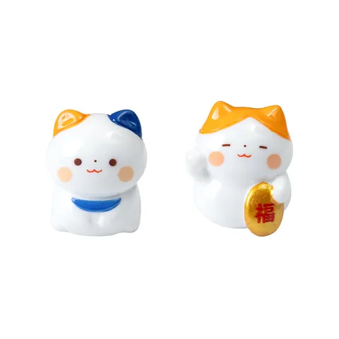 Japanese Lucky Cat Micro Landscape Resin Figurine Cute Miniature Cat Ornament For Car Desktop DIY Decoration
