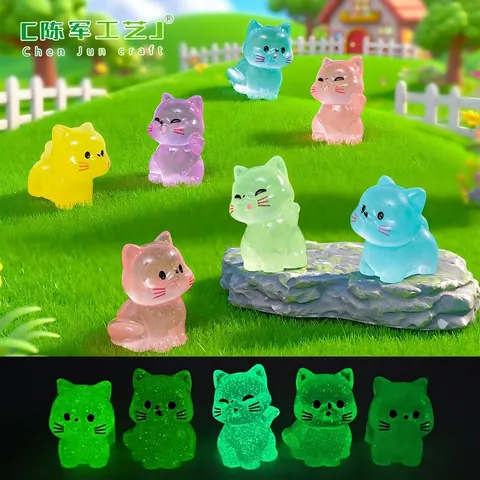 Luminous Cute Cat Miniature Micro Landscape Decoration Resin Glow In The Dark Small Cat For DIY Fairy Garden Accessories