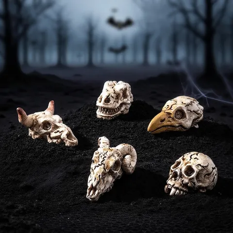 Gothic Miniature Resin Animal Skull Ornaments Crow Sheep Dinosaur Human Skeleton Model For DIY Eco-Bottle Micro Landscape Decoration