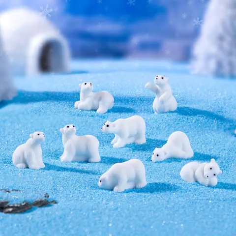 Miniature Simulation Polar Bear Figurine Resin Micro Landscape Accessories DIY Crystal Ball Decor Desktop Small Ornament